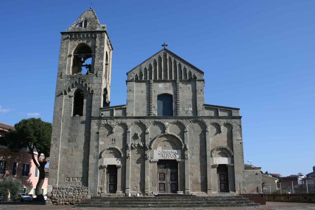 Cattedrale di San Pantaleo l'antica chiesa di Dolianova in Sardegna