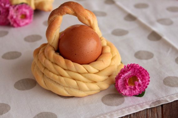 Coccoi cun s'ou: il pane tradizionale della Pasqua sarda