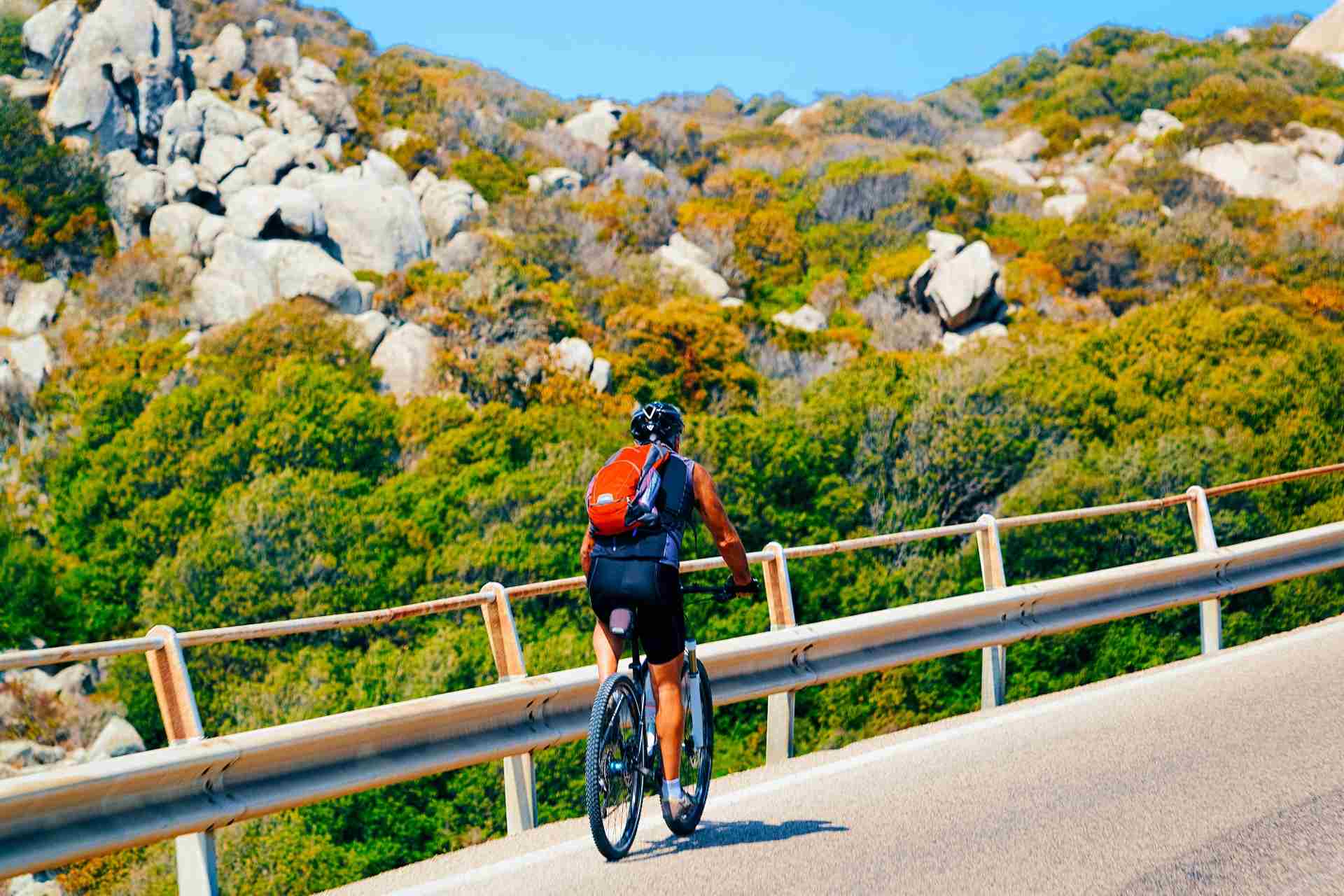 sardegna-in-mountain-bike.jpg (1920×1280)