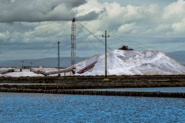 Alla scoperta delle Saline Conti Vecchi, un luogo dove storia e natura si fondono