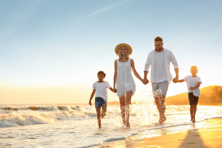 Vacanze con bambini e mare: 10 consigli per una vacanza sicura e divertente