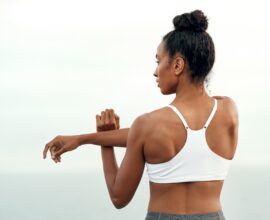 Stretching schiena: come sciogliere le tensioni muscolari e migliorare la postura