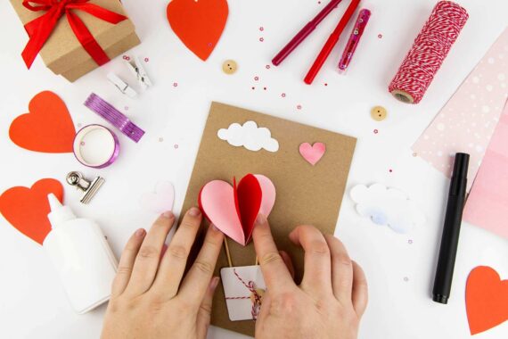 Biglietti San Valentino: 10 idee originali per sorprendere il partner