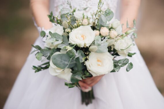 Bouquet sposa: idee, tendenze e consigli per scegliere quello giusto