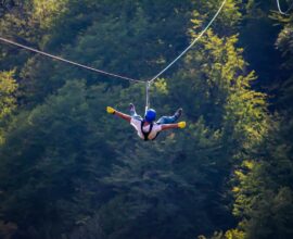 Zipline: come funziona e dove provare l’esperienza in modo sicuro