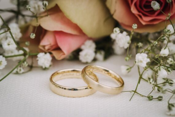 Fede nuziale: come scegliere l’anello giusto per il matrimonio