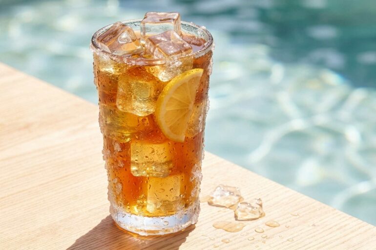 Tisane fredde: come prepararle, benefici e proprietà da scoprire